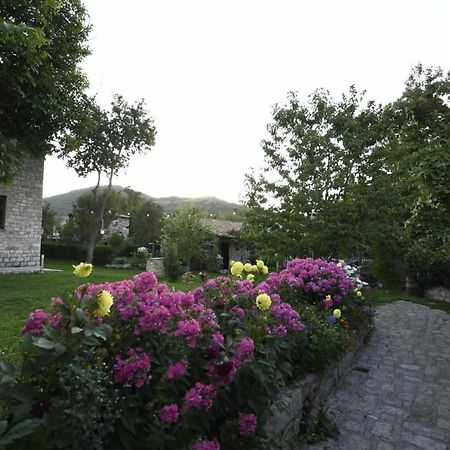 VoskopojëBujtina Shkodrani住宿加早餐旅馆 外观 照片