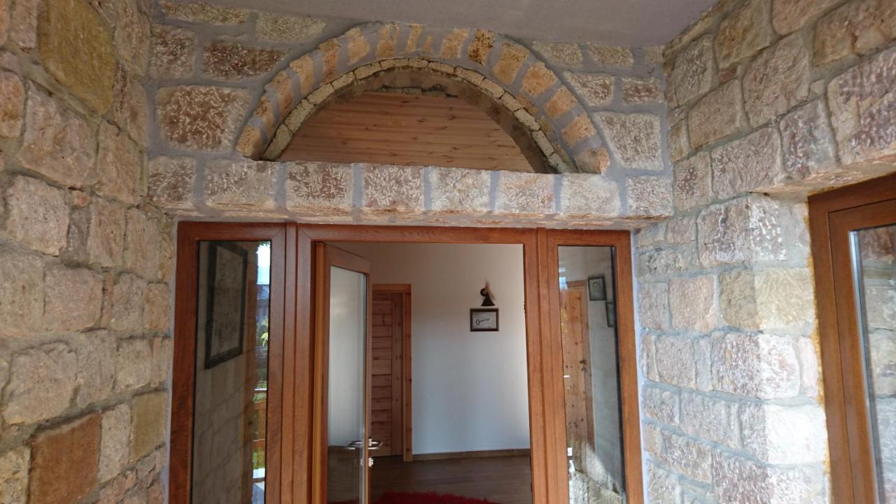 VoskopojëBujtina Shkodrani住宿加早餐旅馆 外观 照片
