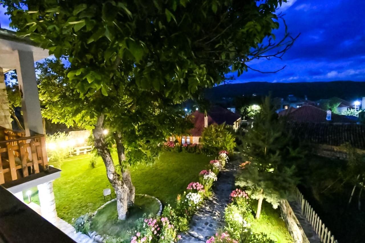 VoskopojëBujtina Shkodrani住宿加早餐旅馆 外观 照片
